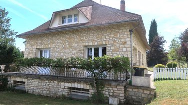 Maison a vendre La Roche-Posay 86270 Vienne 174 m2 8 pièces 167680 euros