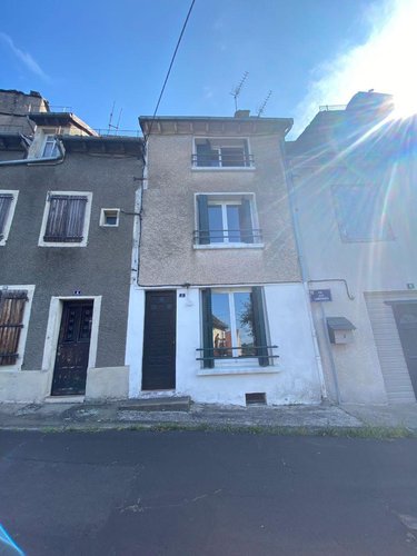 Maison a vendre Mauriac 15200 Cantal 65 m2  53000 euros