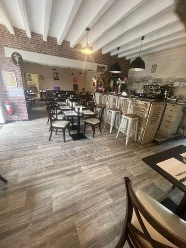 Fonds et murs commerciaux a vendre Écommoy 72220 Sarthe  137800 euros