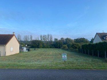 Terrain a batir a vendre Saint-Georges-sur-Cher 41400 Loir-et-Cher 2700 m2  39750 euros