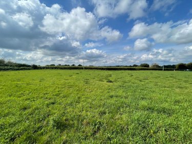 Fonds et murs commerciaux a vendre Lassay-les-Châteaux 53110 Mayenne 500 m2  146720 euros