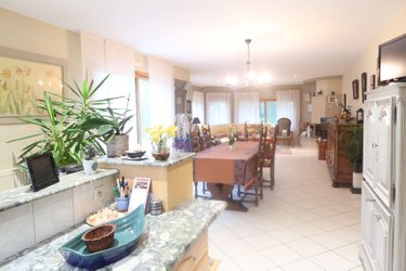 Maison a vendre Landivisiau 29400 Finistère 149 m2 7 pièces 386200 euros