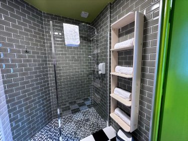 Fonds et murs commerciaux a vendre Arc-en-Barrois 52210 Haute-Marne 300 m2  212000 euros