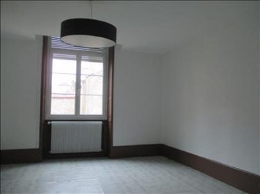Location appartement Langres 52200 Haute-Marne 89 m2 3 pièces 523 euros