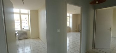 Location appartement Langres 52200 Haute-Marne 55 m2 2 pièces 529 euros