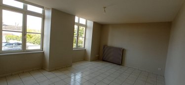 Location appartement Langres 52200 Haute-Marne 55 m2 2 pièces 529 euros