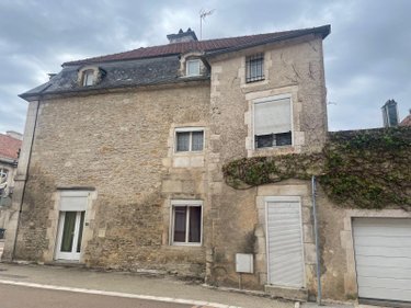 Immeuble a vendre Arc-en-Barrois 52210 Haute-Marne 263 m2  139200 euros