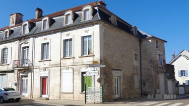 Immeuble a vendre Arc-en-Barrois 52210 Haute-Marne 263 m2  139200 euros