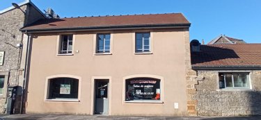 Fonds et murs commerciaux a vendre Langres 52200 Haute-Marne 99 m2  263000 euros
