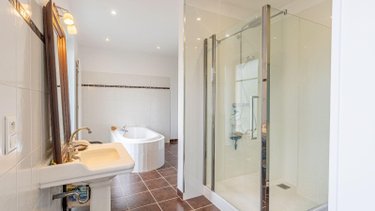 propriete a vendre Chambéry 73000 Savoie 300 m2 13 pièces 1040000 euros