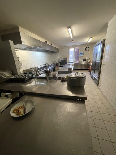 Fonds et murs commerciaux a vendre Thiverny 60160 Oise 370 m2  245000 euros