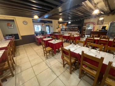 Fonds et murs commerciaux a vendre Thiverny 60160 Oise 370 m2  245000 euros