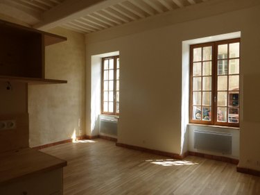 Location appartement Cluny 71250 Saône-et-Loire 43 m2 1 pièce 430 euros
