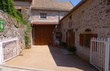 Location maison Jalogny 71250 Saône-et-Loire 110 m2 4 pièces 740 euros