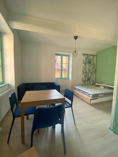 Location appartement Cluny 71250 Saône-et-Loire 23 m2 1 pièce 505 euros