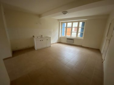 Location appartement Cluny 71250 Saône-et-Loire 31 m2 1 pièce 450 euros