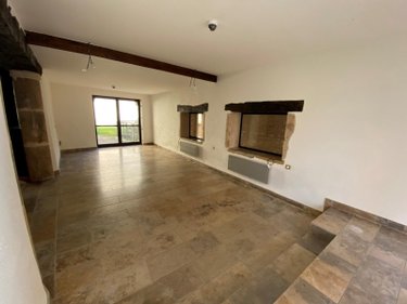 Location immeuble de rapport Cluny 71250 Saône-et-Loire 128 m2  730 euros