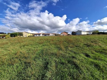 Terrain a batir a vendre Orbeil 63500 Puy-de-Dôme 1024 m2  92000 euros