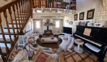 Maison a vendre Valensole 04210 Alpes-de-Haute-Provence 233 m2 7 pièces 512200 euros