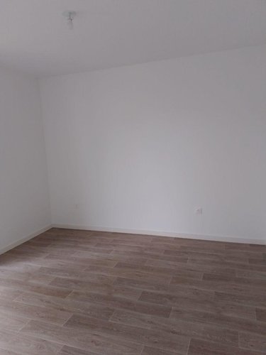 Location appartement Villeneuve-Saint-Germain 02200 Aisne 40 m2 2 pièces 625 euros