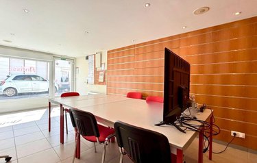 Fonds et murs commerciaux a vendre Hazebrouck 59190 Nord 84 m2  157500 euros