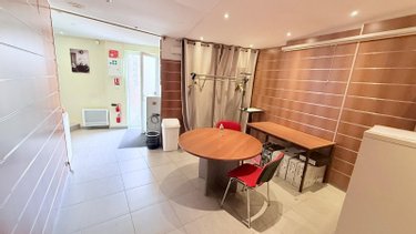 Fonds et murs commerciaux a vendre Hazebrouck 59190 Nord 84 m2  157500 euros