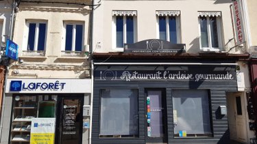 Fonds et murs commerciaux a vendre Conches-en-Ouche 27190 Eure 265 m2  390000 euros