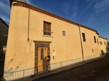 Maison a vendre Auzat-la-Combelle 63570 Puy-de-Dôme 70 m2 6 pièces 61000 euros