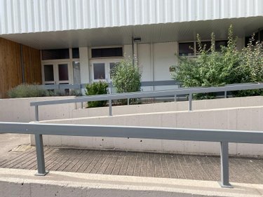 Fonds et murs commerciaux a vendre Vesoul 70000 Haute-Saône 61 m2  54800 euros