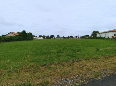 Terrain a batir a vendre Liniers 86800 Vienne 1808 m2  38600 euros