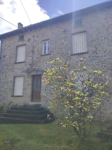 Maison a vendre Montvert 15150 Cantal 127 m2  116600 euros