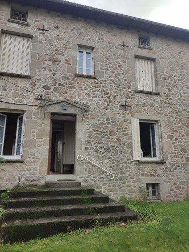 Maison a vendre Montvert 15150 Cantal 127 m2  116600 euros
