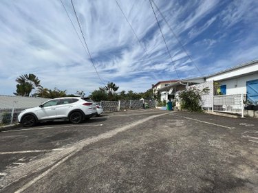 Immeuble a vendre Saint-Paul 97460 Réunion 371 m2  570500 euros