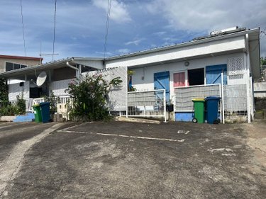 Immeuble a vendre Saint-Paul 97460 Réunion 371 m2  570500 euros