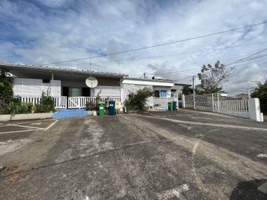 Immeuble a vendre Saint-Paul 97460 Réunion 371 m2  570500 euros