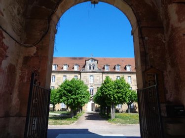 Appartement a vendre Langres 52200 Haute-Marne 90 m2 4 pièces 97200 euros