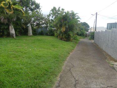 Terrain a batir a vendre Sainte-Clotilde 97490 Réunion 500 m2  189900 euros