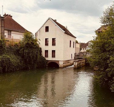 Location maison Troyes 10000 Aube 130 m2 5 pièces 1250 euros