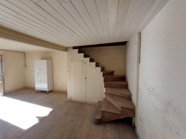 Maison a vendre Saint-Vincent-de-Salers 15380 Cantal  47700 euros