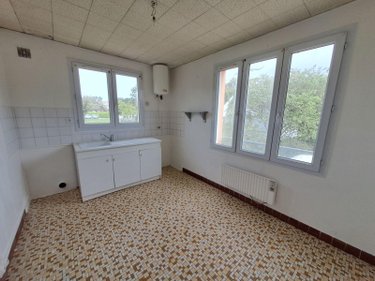 Immeuble a vendre Pleuven 29170 Finistère 220 m2  219700 euros