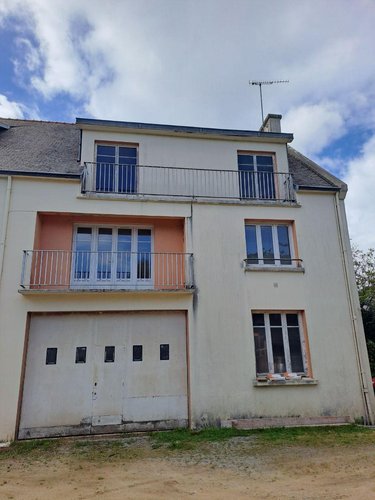 Immeuble a vendre Pleuven 29170 Finistère 220 m2  219700 euros