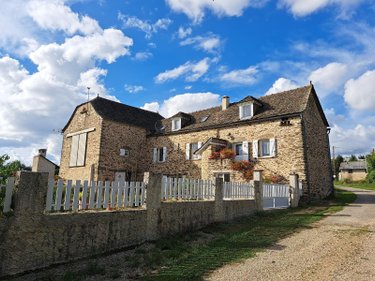 Maison a vendre La Salvetat-Peyralès 12440 Aveyron 150 m2 5 pièces 210000 euros