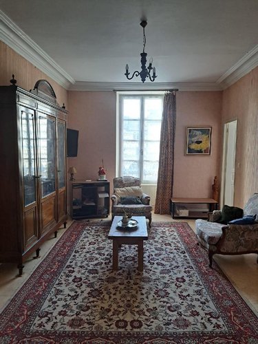 Immeuble a vendre Sauveterre-de-Rouergue 12800 Aveyron 233 m2  208950 euros