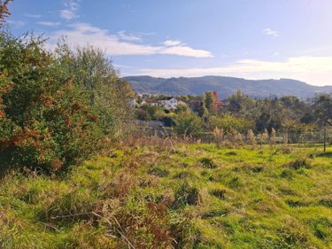 Terrain a batir a vendre Thiers 63300 Puy-de-Dôme 1977 m2  50000 euros