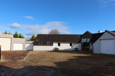 Maison a vendre Lampaul-Guimiliau 29400 Finistère 195 m2 6 pièces 447200 euros