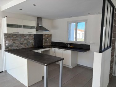 Maison a vendre Saint-Just-Luzac 17320 Charente-Maritime 93 m2 4 pièces 296400 euros