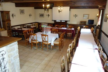 Fonds et murs commerciaux a vendre Mâcon 71000 Saône-et-Loire 838 m2  421500 euros