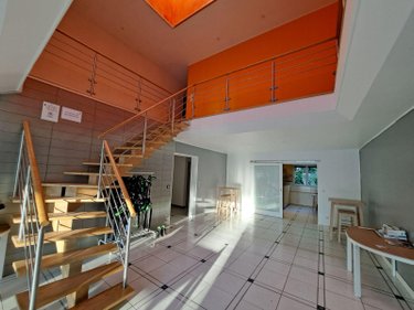 Location fonds et murs commerciaux Condé-sur-Seulles 14400 Calvados 320 m2  1500 euros