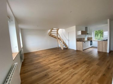Location appartement Plestin-les-Grèves 22310 Côtes-d'Armor 95 m2 3 pièces 990 euros