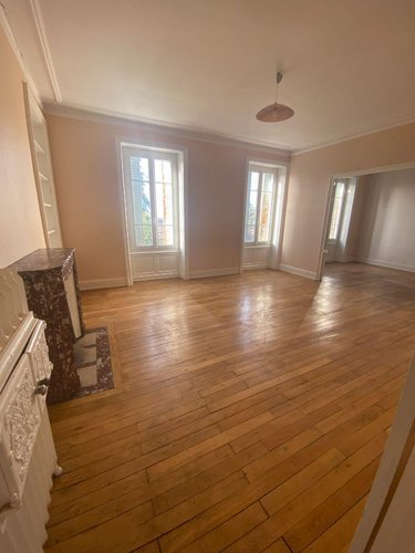 Appartement a vendre Mauriac 15200 Cantal 100 m2  53000 euros